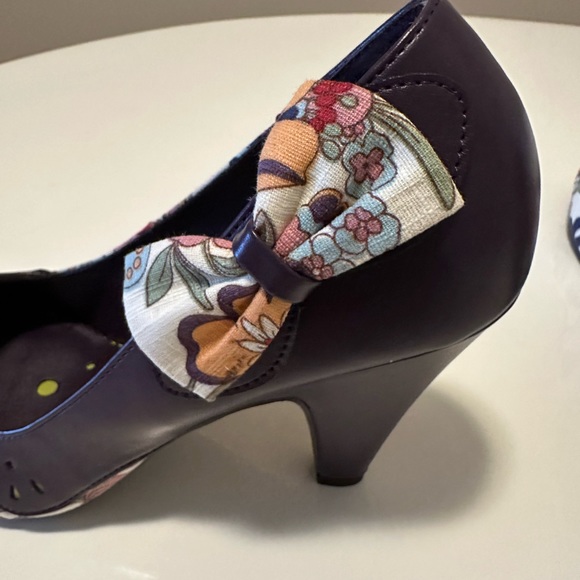 Driving Miss Daisy Pumps by Not Rated. Never worn.  Size 8.5 - Picture 5 of 12